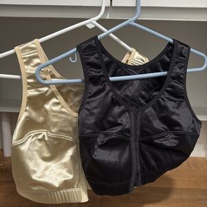 Black Women's Sports Bra